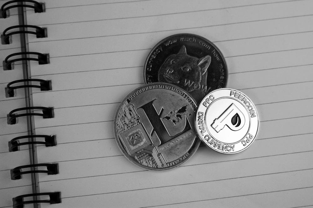 Posibles riesgos y limitaciones al crear criptomonedas
